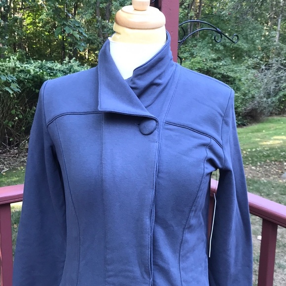 NEW! Zobha small grey front button jacket - Picture 3 of 12